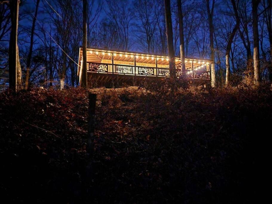 Morning Glory Villa Cosby Exterior photo